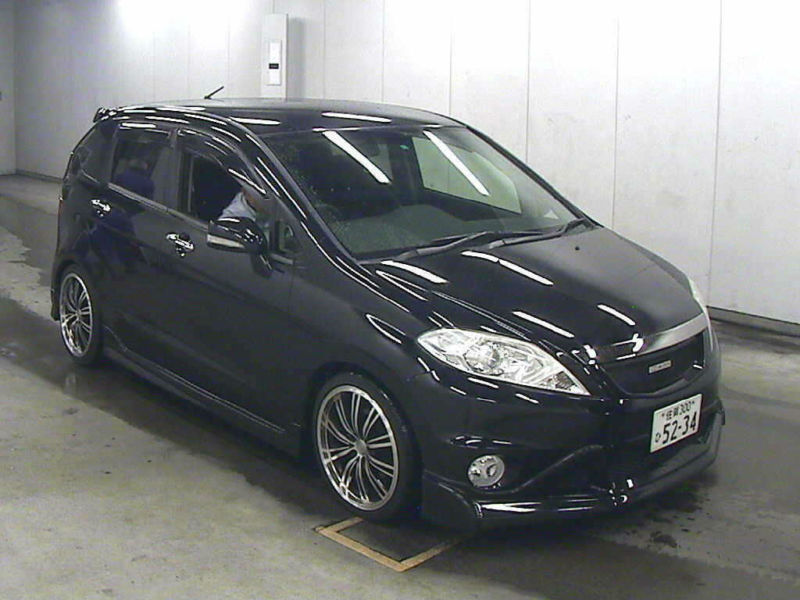 3 seater front car